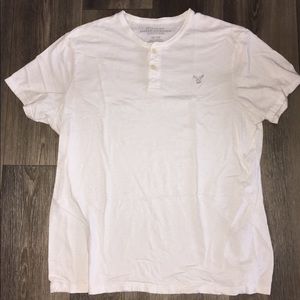 American Eagle T shirt